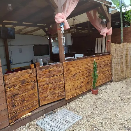 Campsite каравана бурни нощи 1 Sozopol