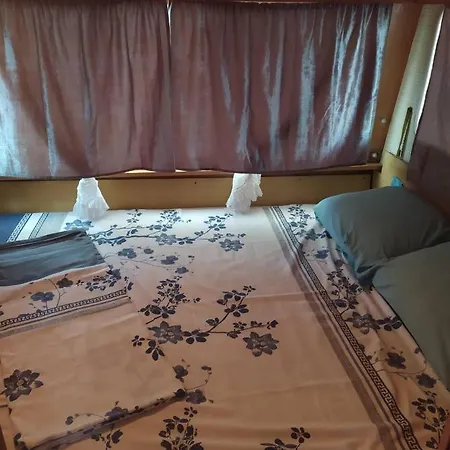 каравана бурни нощи 1 *